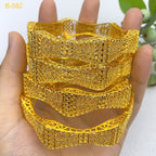 Wavy Hollow Filigree Embossed Craft 24K Real Gold Plated Copper Alloy Bangle, Vintage Chinese Palace Style, Wedding Ceremony Banquet Gift Bracelet