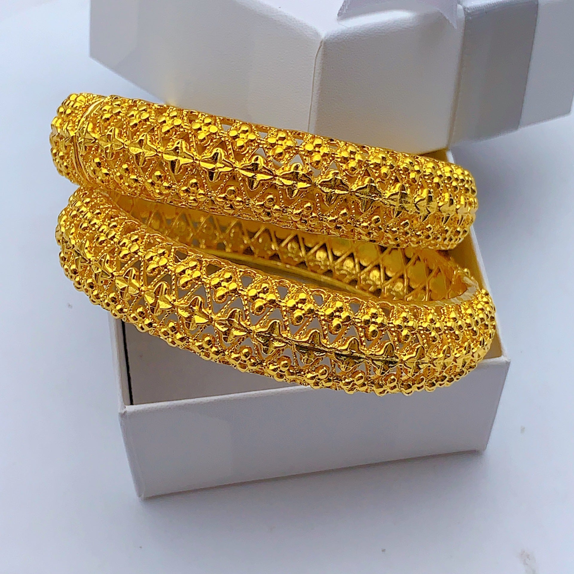 Double Layer Heart & Bead Floral Hollow Filigree Bangle, 24K Real Gold Plated Copper Bracelet, Vintage Middle Eastern Palace Luxury Style, Wedding Banquet Formal Gift Jewelry